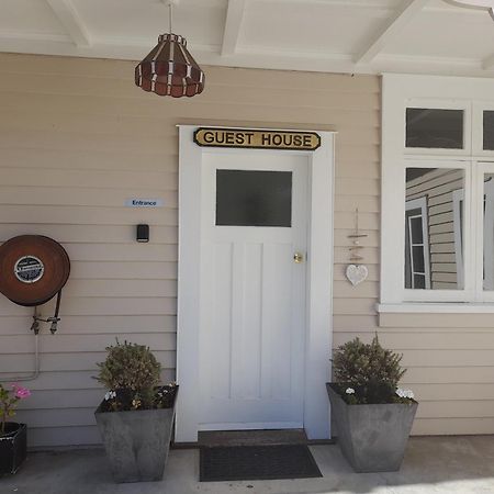 The White House Taihape Apartment Bagian luar foto