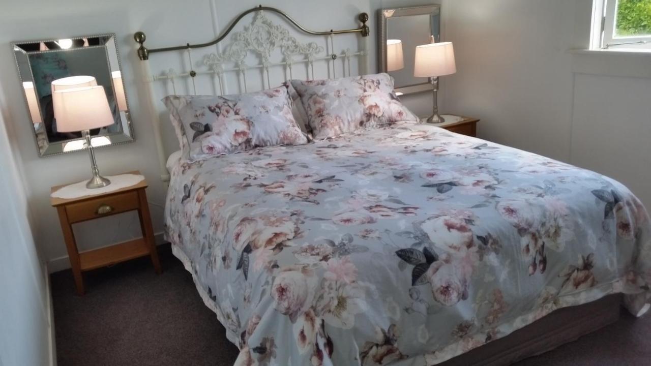 The White House Taihape Apartment Bagian luar foto