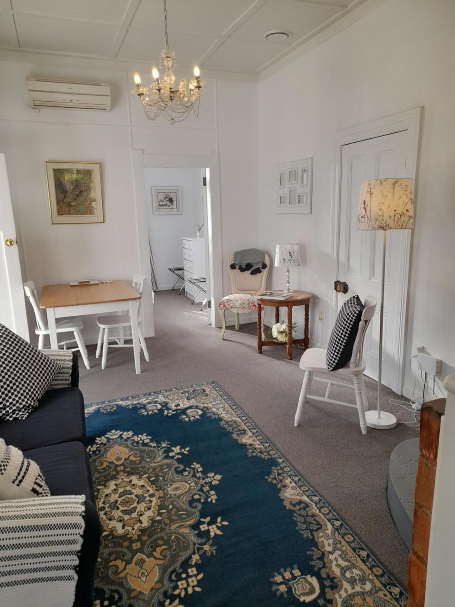 The White House Taihape Apartment Bagian luar foto